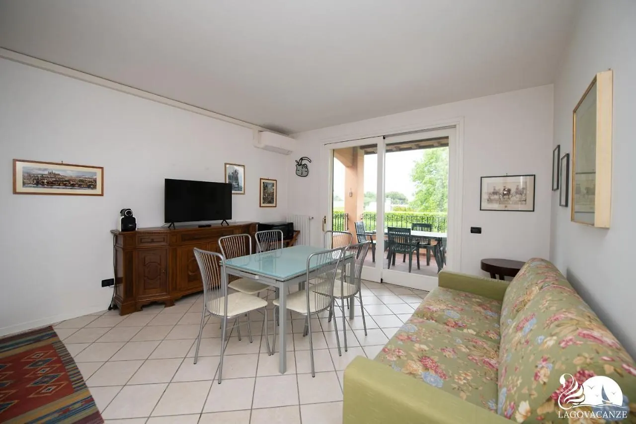 Apartamento Casa Della Rocca Manerba del Garda 0*,  Italia