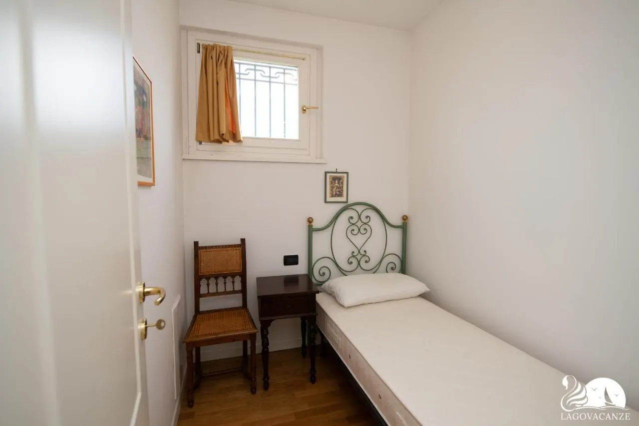 Appartement Casa Della Rocca à Manerba del Garda